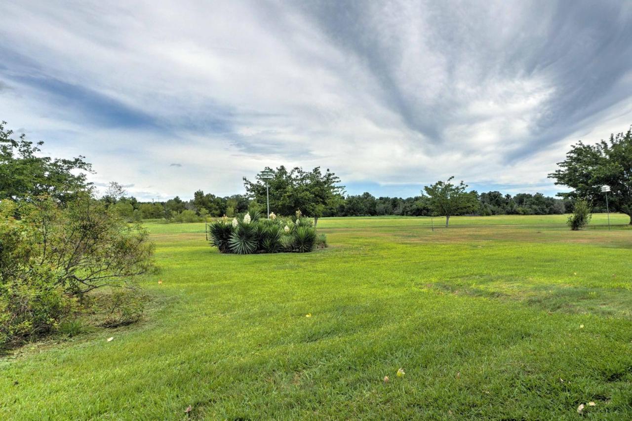 Delightful Carmine Studio On Farm Near Round Top! المظهر الخارجي الصورة